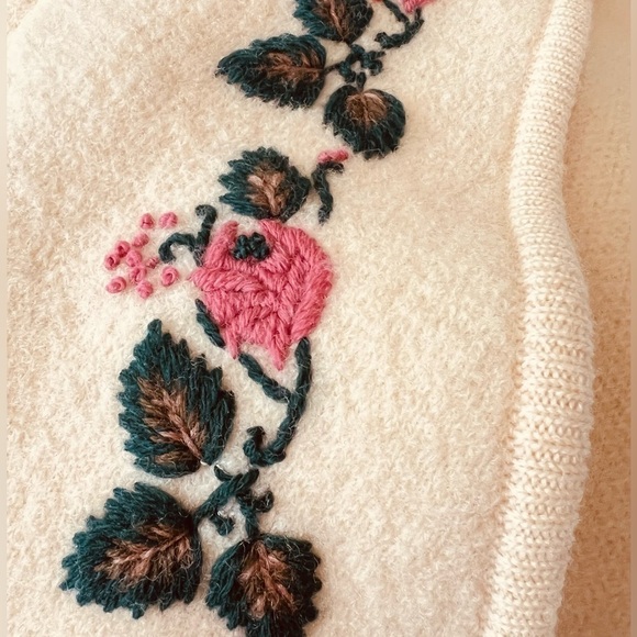 BRANDON Vintage Pure Virgin Wool Cropped Floral Embroidered Cardigan Size M - Picture 10 of 10